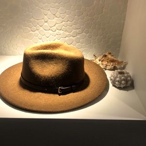 Brown hat